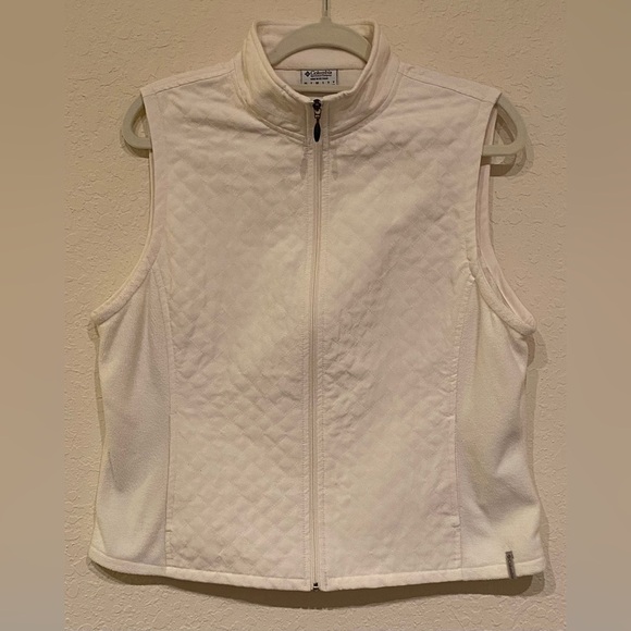 Columbia Women’s Cream Fleece/Quilted Zippered Vest Fully Lined Size L - Picture 1 of 10